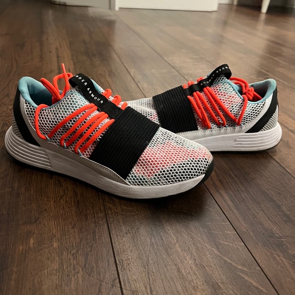 Shoes - Picture 1 of 2